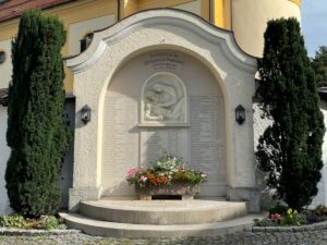 Kriegerdenkmal vachendorf 1