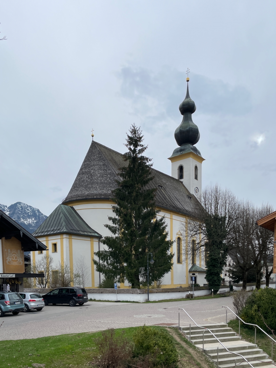Kirchengebäude Aussenansicht 2025 fotografiert von Jochen Nistler