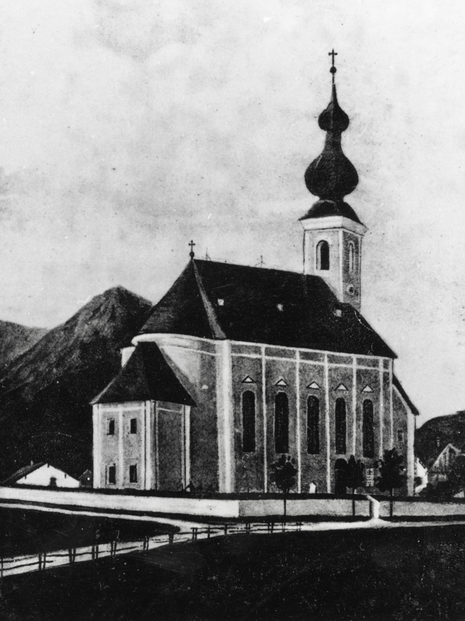 Markus Schreiber zeichnete 1910 die Kirchen des Dekanats Traunstein. Fotos der Ansichtskarten im Heimatarchiv Vachendorf.