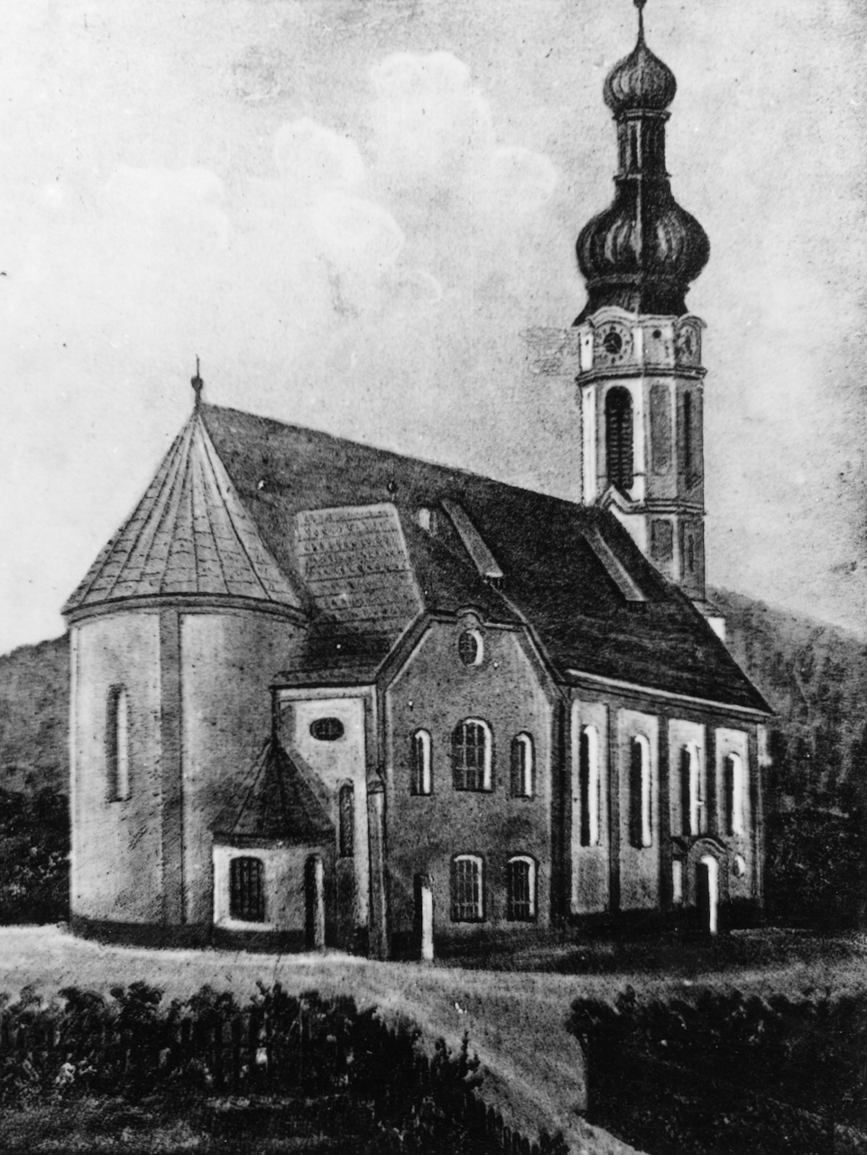 Markus Schreiber zeichnete 1910 die Kirchen des Dekanats Traunstein. Fotos der Ansichtskarten im Heimatarchiv Vachendorf.