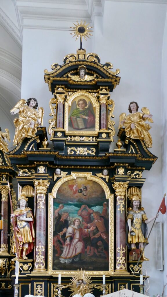 Vachendorf mariae himmelfahrt nebenaltar rechts