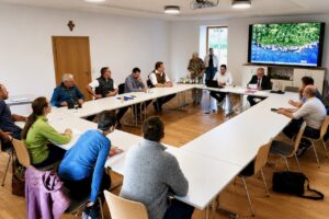 Sitzung des Vachendorfer Gemeinderats im Haus der Dorfgemeinschaft